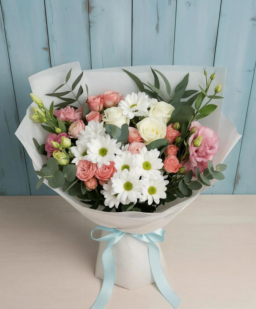 Букет цветов из: Розы, Лизиантусы и Хризантемы в Марфино