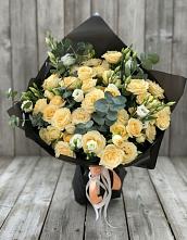 Букет цветов из:  Розы и Лизиантусы в Марфино