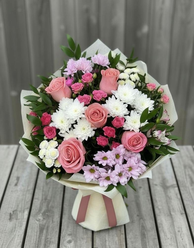 Букет цветов из: Альстромерии, Гвоздики, Розы и Хризантемы в Марфино