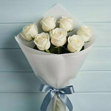 Букет 7 Белых роз Эдлесс Лав в Марфино