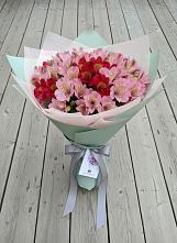 Букет цветов из:  Альстромерии в Марфино