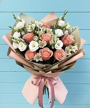 Букет цветов из:  Розы, Альстромерии и Лизиантусы в Марфино