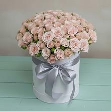 Цветочная композиция из Розы в шляпной коробке в Марфино