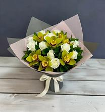 Букет цветов из:  Орхидеи и Розы в Марфино