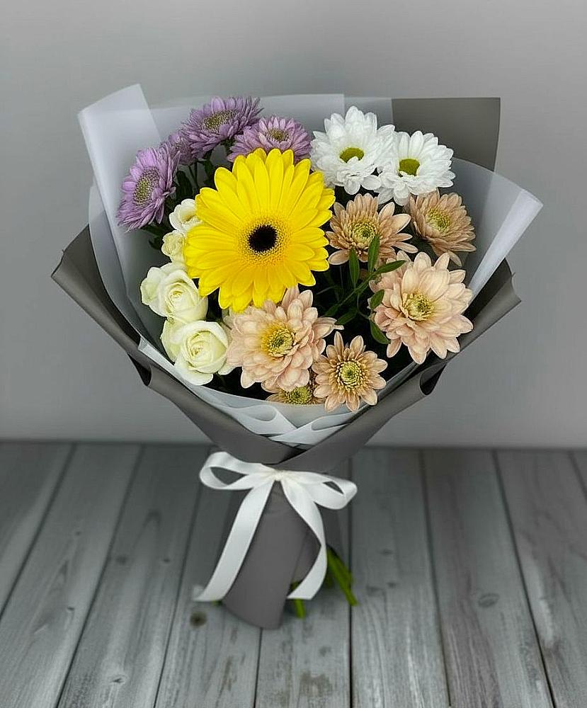 Букет цветов из: Розы, Герберы и Хризантемы в Марфино