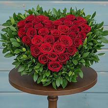 Цветочная композиция из Розы в виде сердца в Марфино