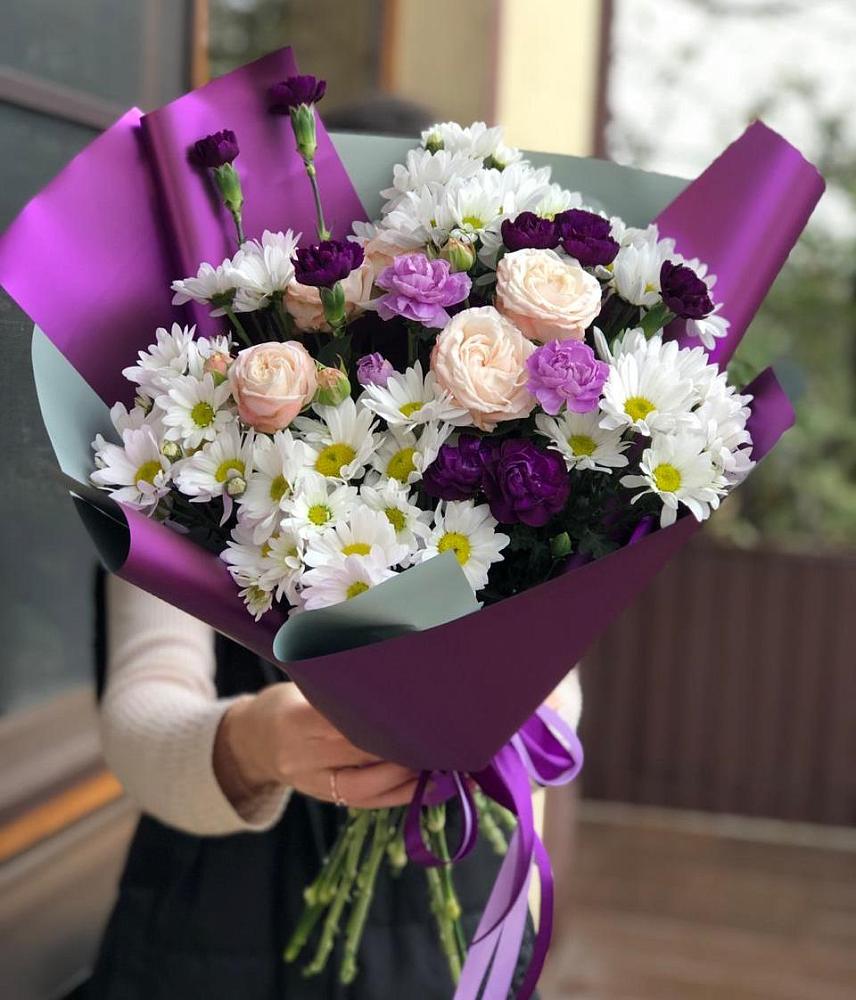 Букет цветов из: Хризантемы, Гвоздики и Розы в Марфино