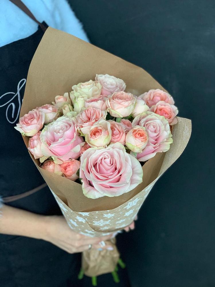 Букет цветов из: Хризантемы и Розы в Марфино