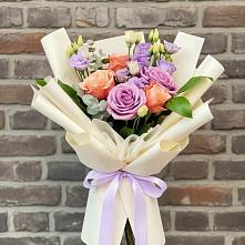 Букет цветов из:  Лизиантусы и Розы #REPLACE_PRED# Марфино