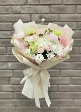 Букет цветов из:  Гвоздики, Розы, Лизиантусы и Хризантемы в Марфино