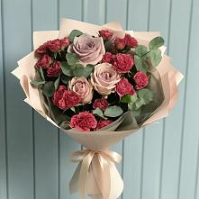 Букет цветов из:  Гвоздики и Розы в Марфино