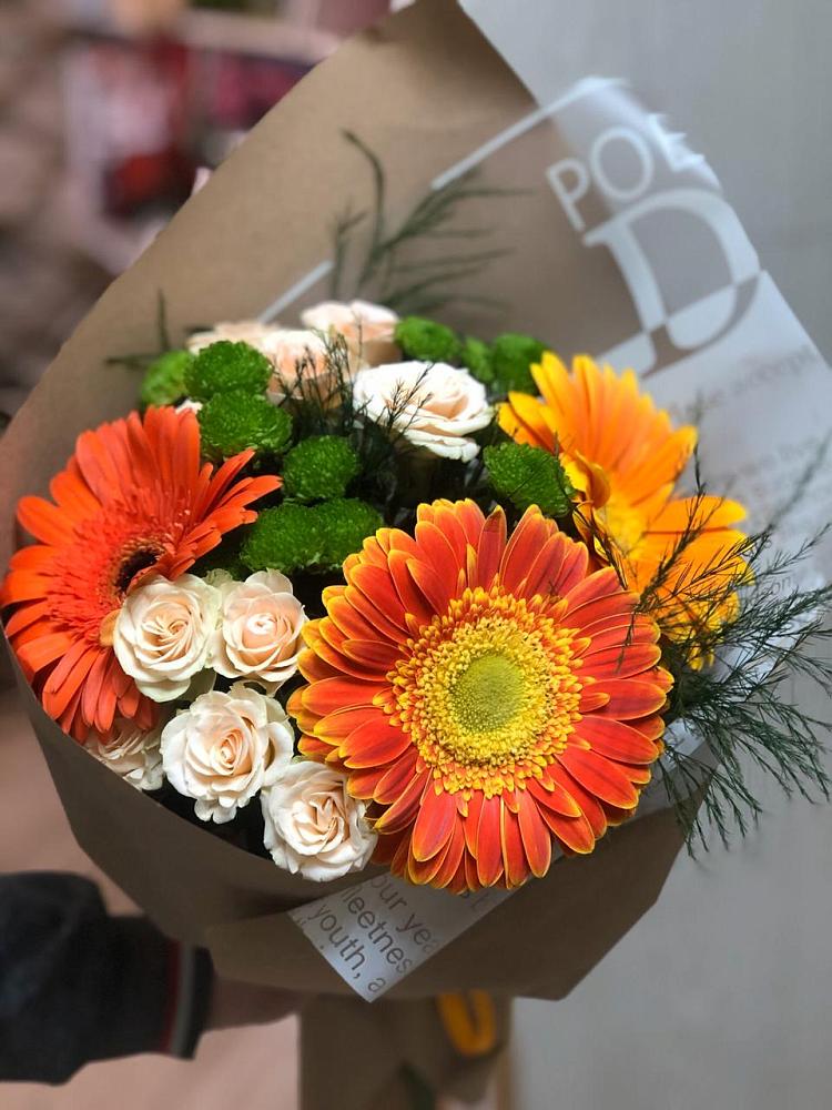 Букет цветов из: Герберы, Хризантемы и Розы в Марфино